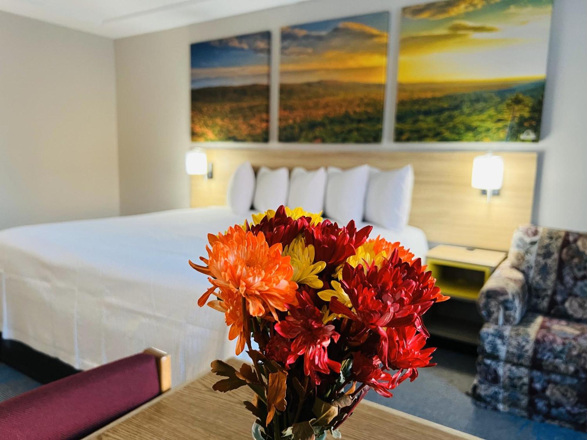 Days Inn By Wyndham Jamestown Eksteriør billede
